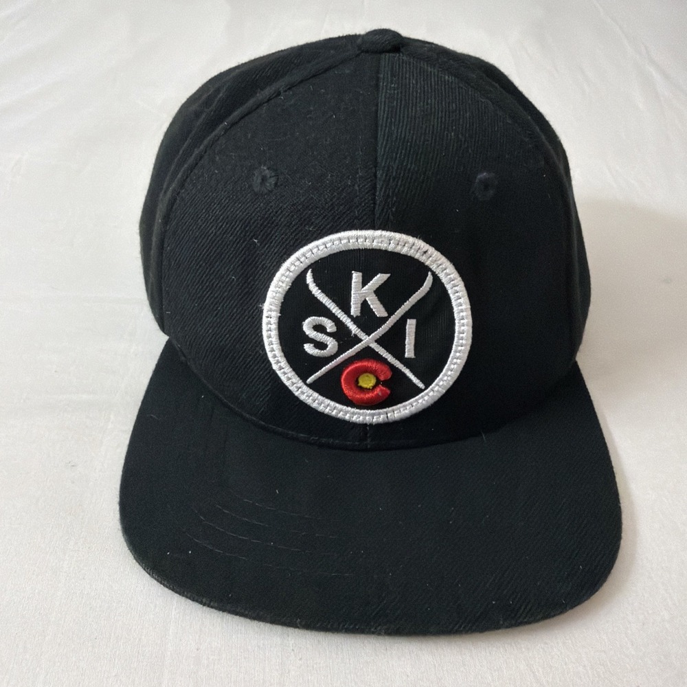 Colorado SKI SnapBack Hat Black Corduroy Skiing Hats Cap Men's OSFM Limited‎